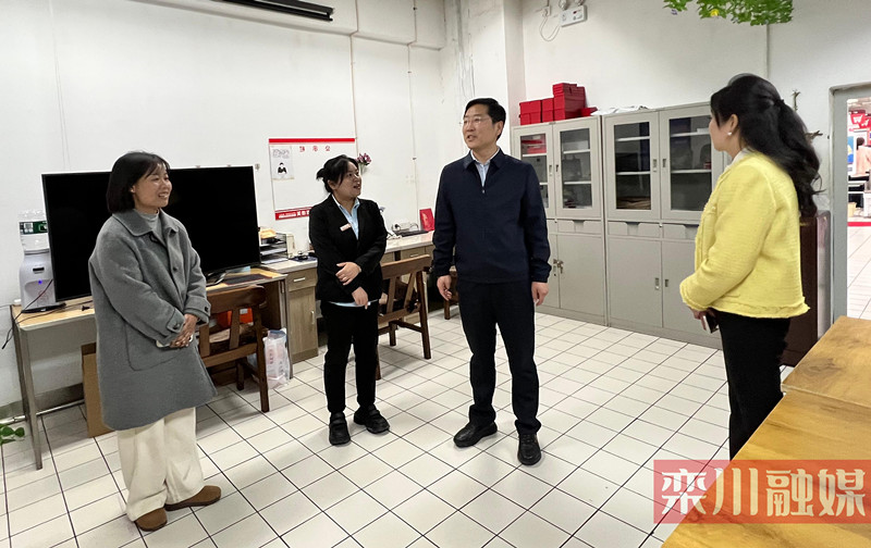 04f5a40929f4ecf3042b80ee94b295da_shui_副本.jpg